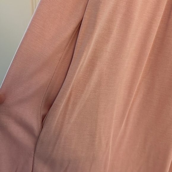 Off the shoulder pink dress - Picture 2 of 3